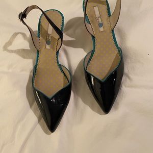 Boden navy heels w kelly green trim